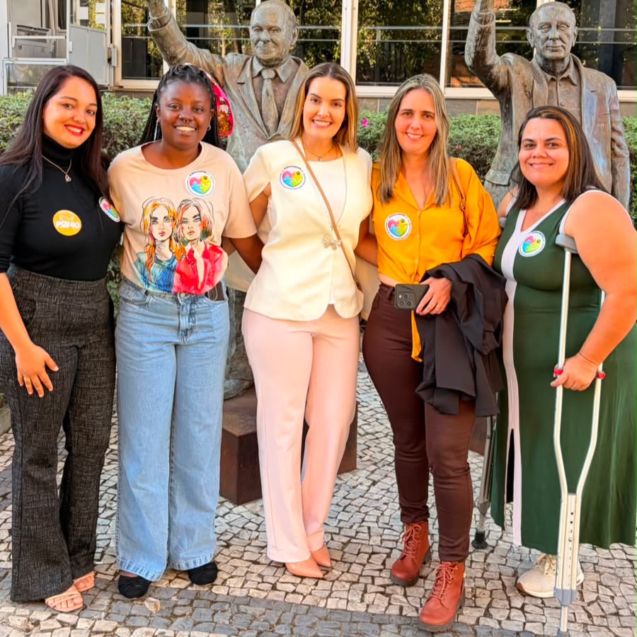 Flávia Castro na campanha — foto 1 de 16
